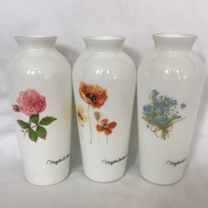 MARJOLEIN BASTIN- Nature’s Sketchbook- set of 3 white glass signed vases- 6”
